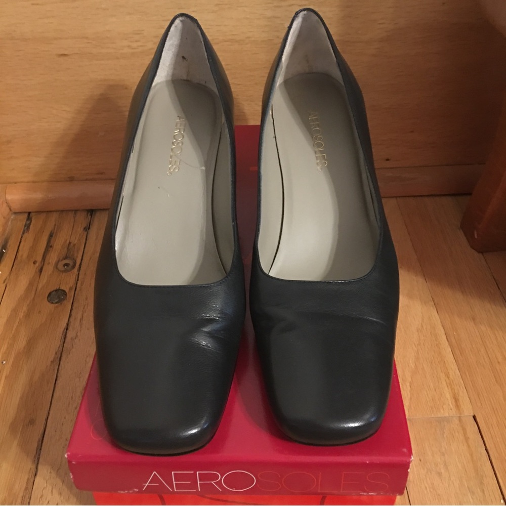 Aerosoles navy leather block heels shoes pumps 8B